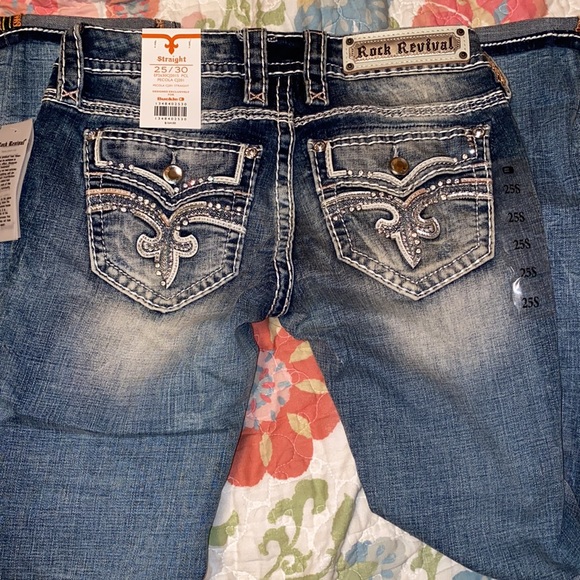 Rock Revival PECOLA 🪬🧿🔮straight leg size 25🌀FULL BLING♨️ - Picture 2 of 8